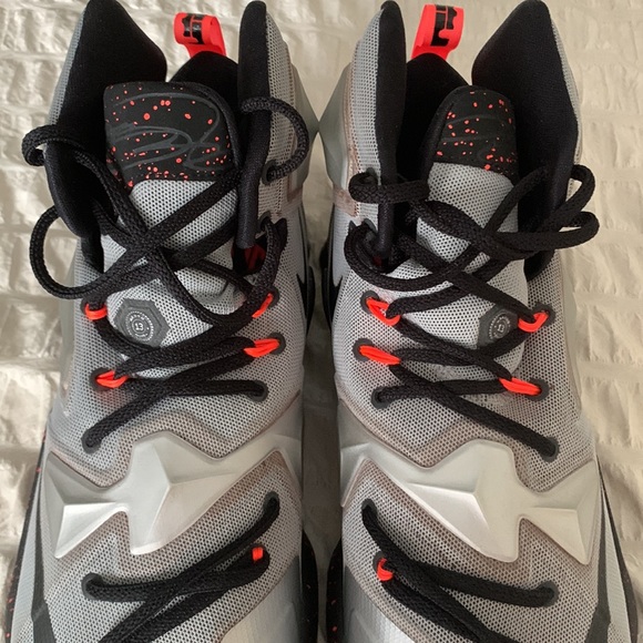 Lebron James space Jam limited edition collectable runners like new size 9.5 - Picture 5 of 14